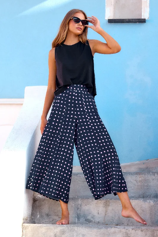 Clearance Sale Taylor Top In Black