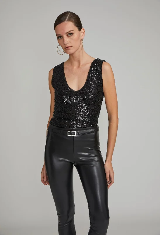 Stock Clearance Malone Sequin Top in Black