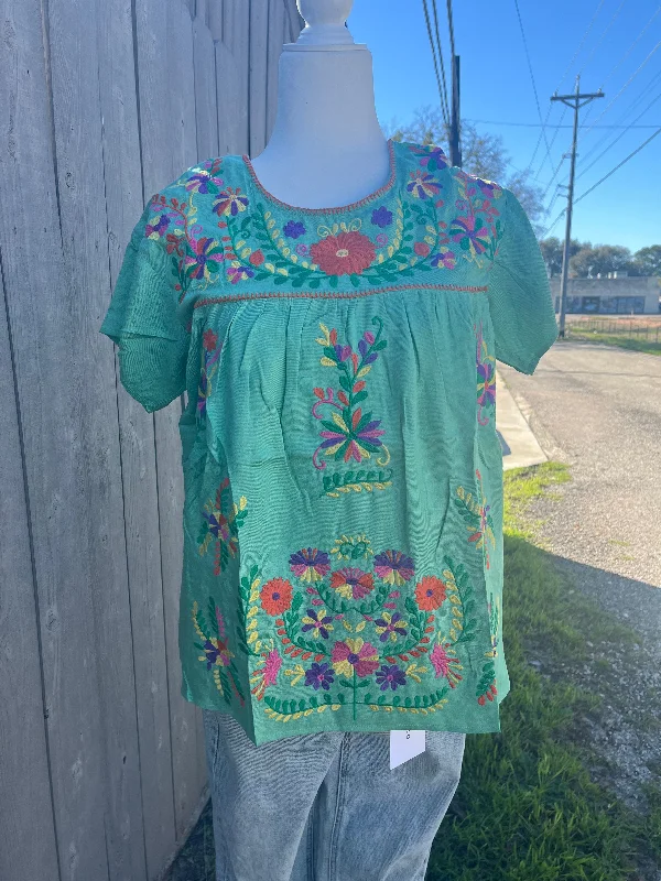 Weekend Special Lena Top by Layerz