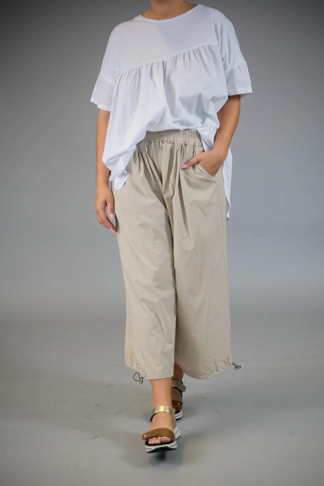 Weekend Specials Just for You Paolo Tricot, MD3910 Wide Cotton Crop Pant