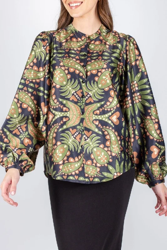 Shop the Weekend Away CHELSEA TOP (GREEN)