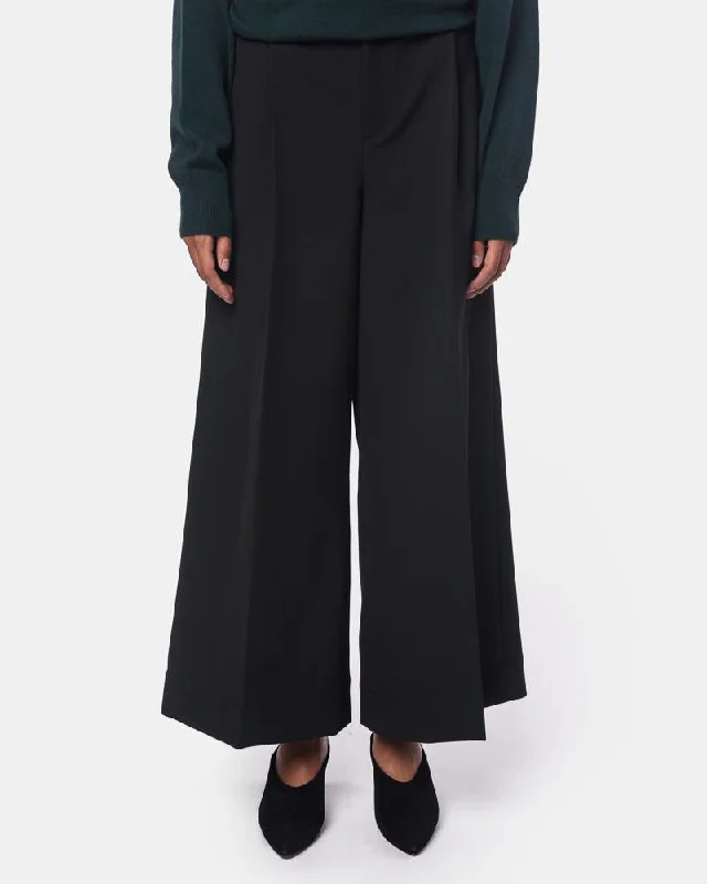 Weekend Offers That Shine Hilla Pant in Black