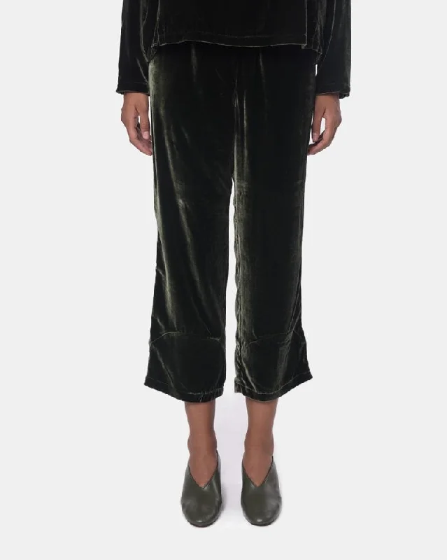 Weekend Offers That Amaze Arc Pant in Green