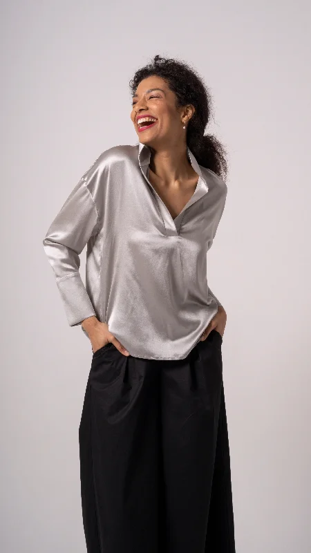 Bargain Alert Grace Silk Shirt in Gray