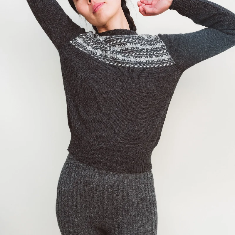 Weekend Deals That Impress Women's Fairisle Vintage Yoke Sweater - 100% Baby Alpaca - Monochrome (S-L) Weekend Deals That Impress Women's Fairisle Vintage Yoke Sweater - 100% Baby Alpaca - Monochrome (S-L)