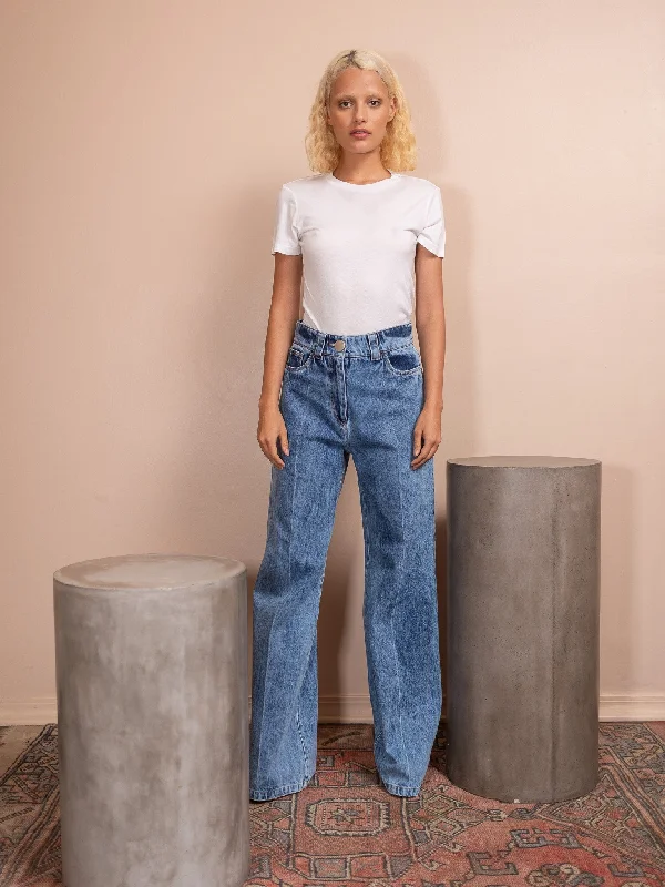 Weekend Discounts to Savor Annise Slim Tee in White
