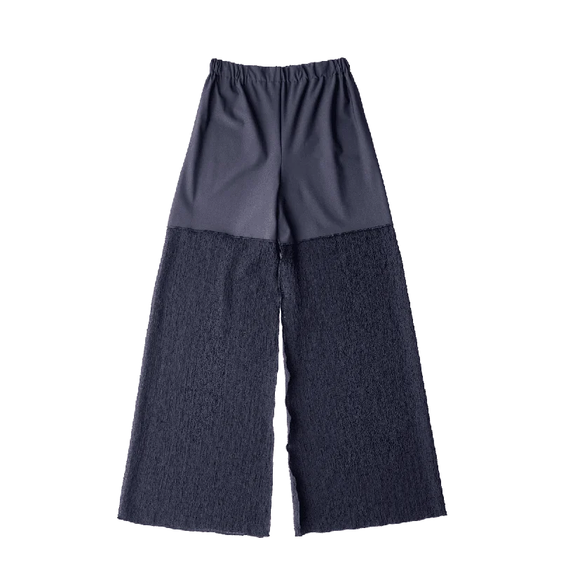 Weekend Discounts to Relish Switching pants / Black
