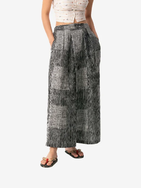 Weekend Deal "Lapis" - Two Buttons Maxi Pants