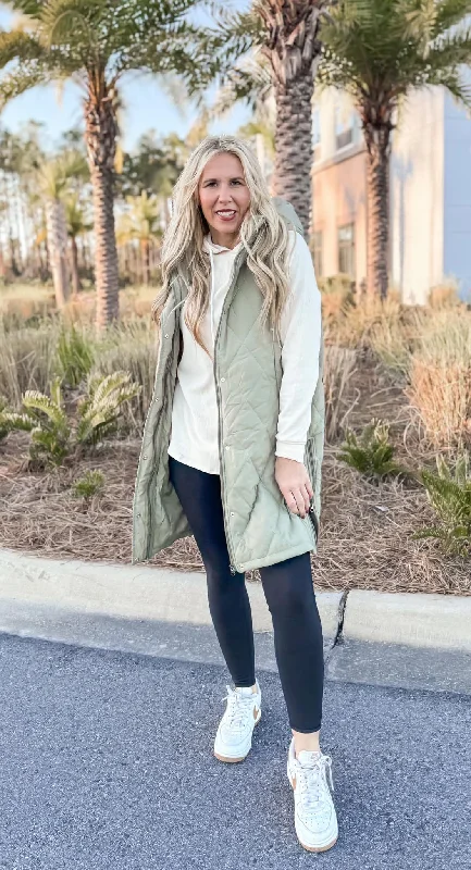 Act Now On The Go Quilted Puffer Vest with Hood | Salty Wave **PREORDER - Start Shipping Date: January 18th