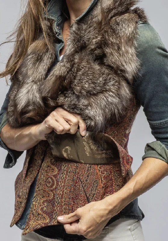 Weekend Deals That Wow T.ba Verdi Vest Jacquard With Fur