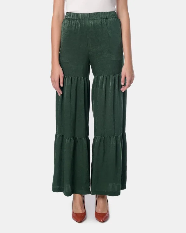 Weekend Offers That Impress Mia Pull On Pant in Hunter Green