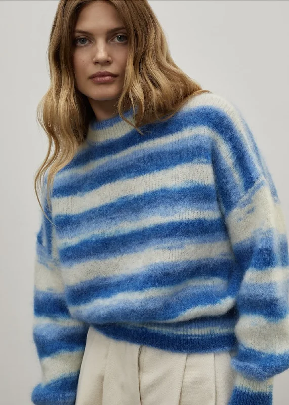 Weekend Deals to Brighten Your Day Pull Mohair Mary