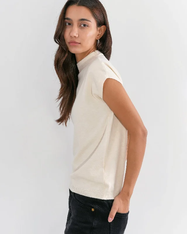 Bonus Savings Allyssa Sleeveless Top
