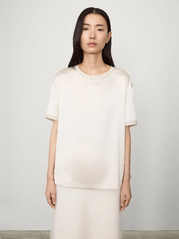 Take Advantage The Round Neck T-Shirt